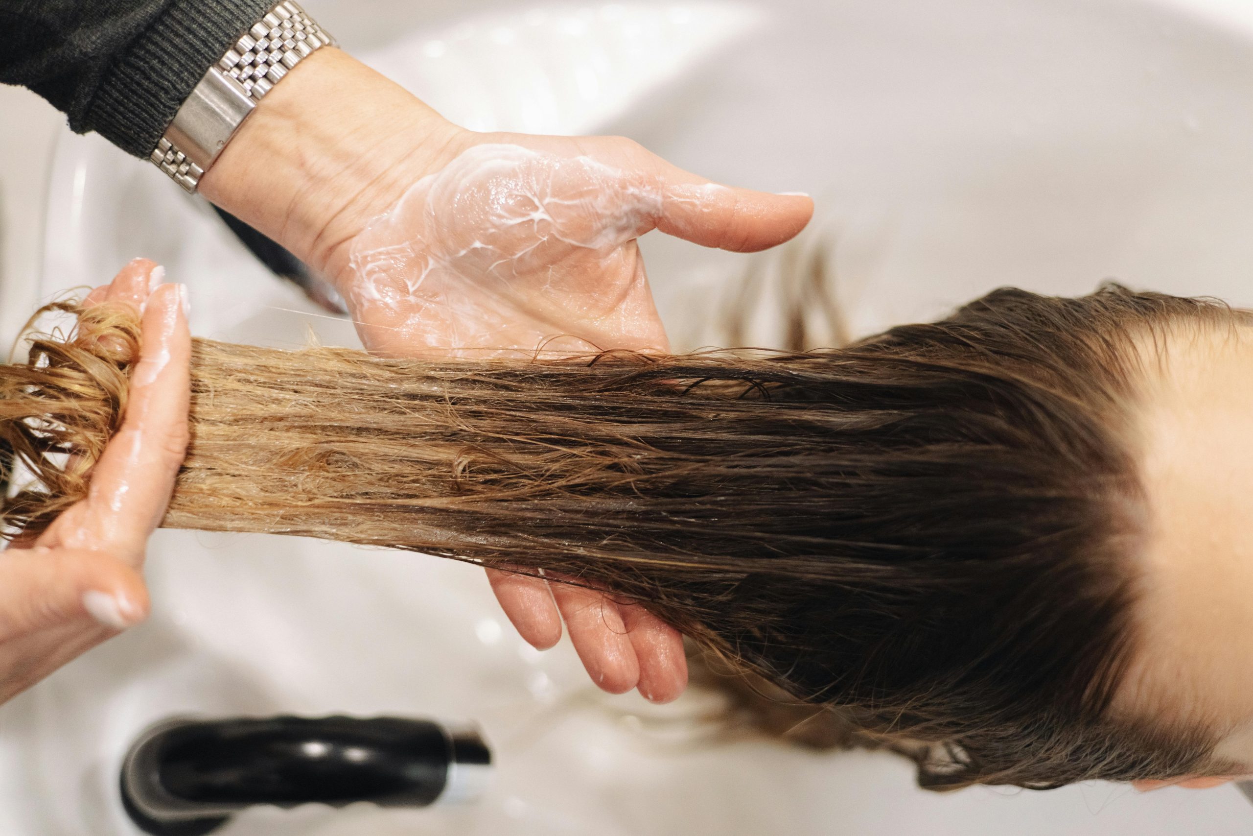 Après-shampoing cheveux secs fait maison
