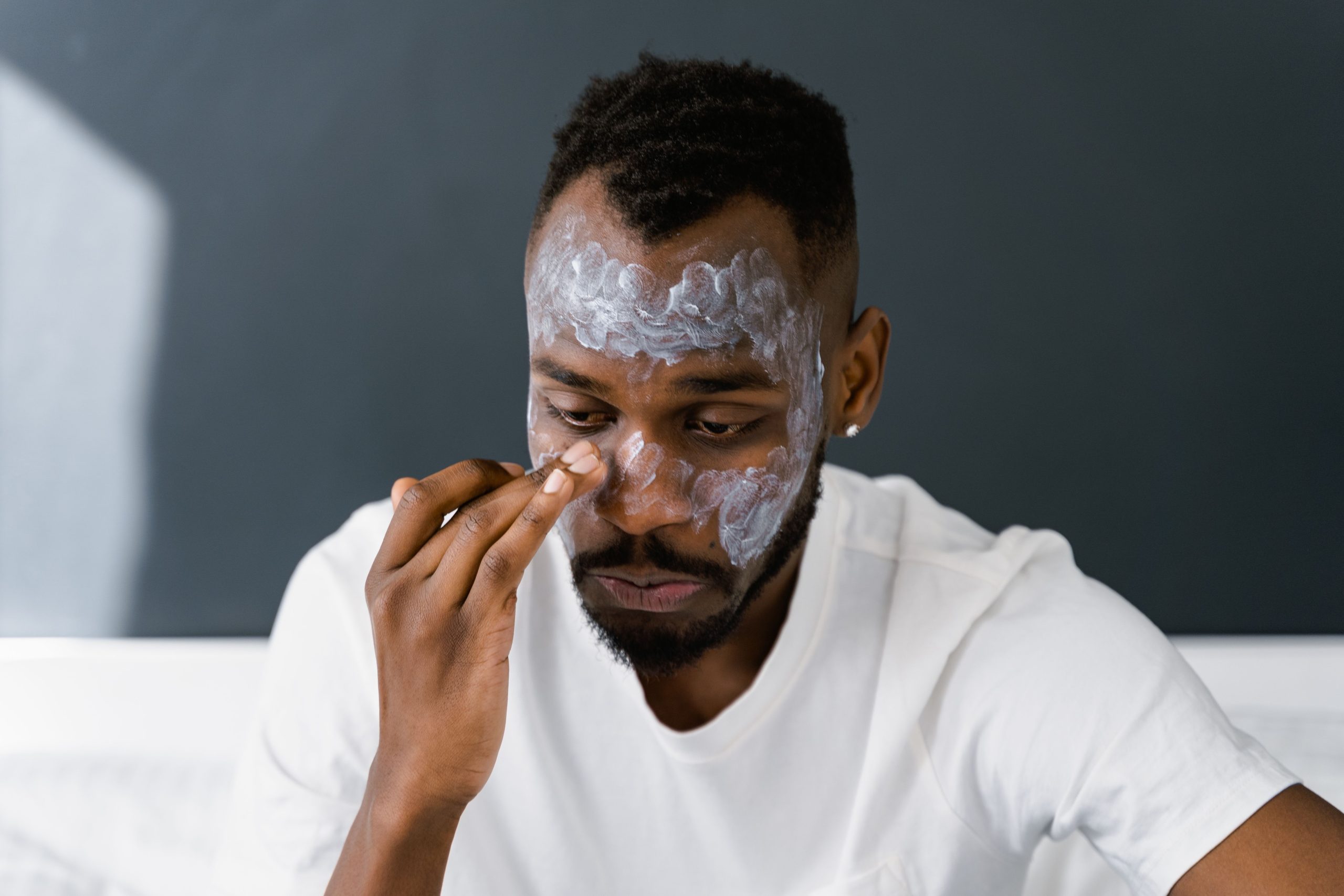 Bénéfices crème anti-âge homme 50 ans