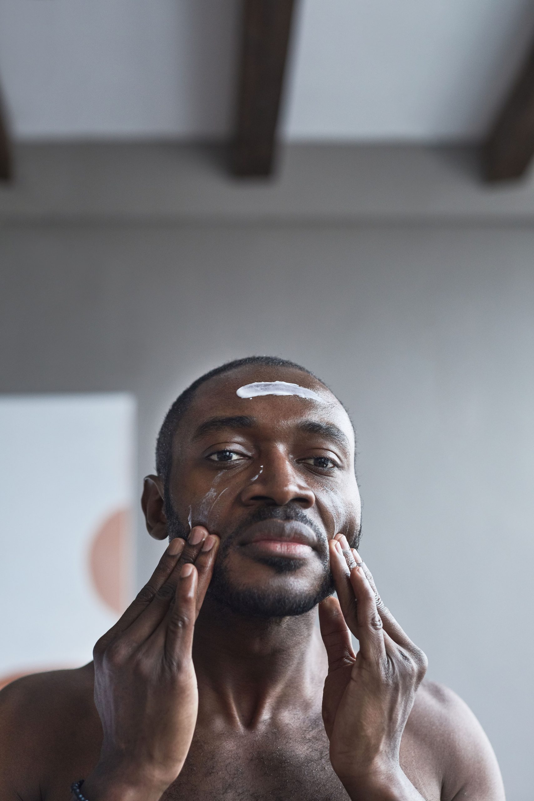 Homme crème anti-âge après 50 ans