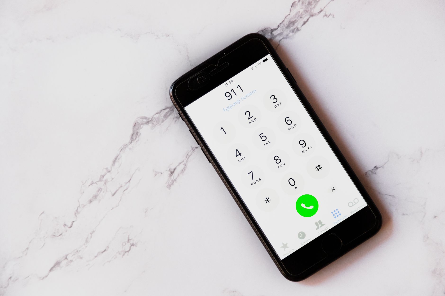 Smartphone qui compose un numéro d\